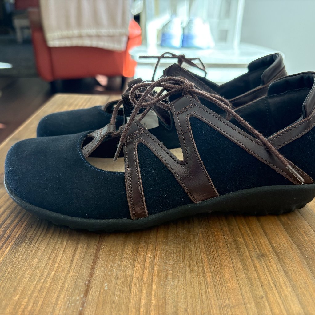 Noat Timu Navy Blue Suede Leather Mary Jane
